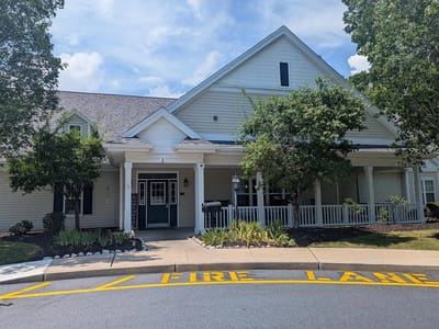 Exterior view of Tylers Mill Senior Living facility