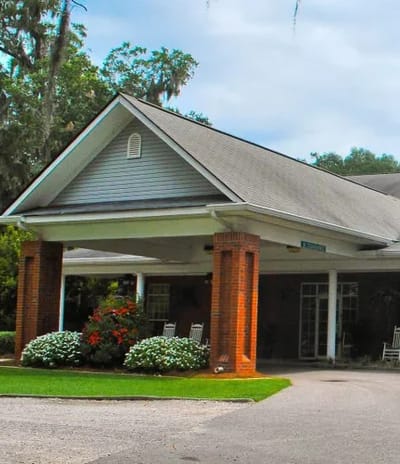 Exterior view of the Oaks at Beaufort entrance