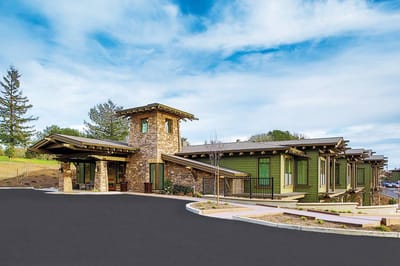 Exterior view of the Oakmont of the Terraces facility