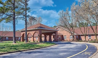 Front entrance of Rosemont Health and Rehab facility