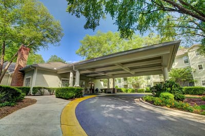 Driveway leading to the entrance of Merrywood on Park