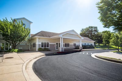 Exterior view of Westgate Hills Rehabilitation Center