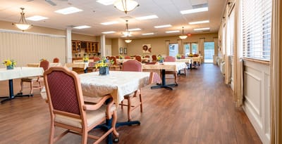 Dining area with tables and flowers