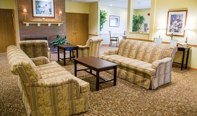 Common area with seating in a welcoming lobby