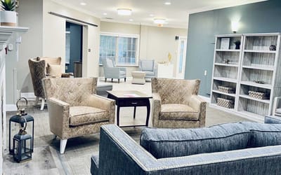 Common area with seating in a senior living facility