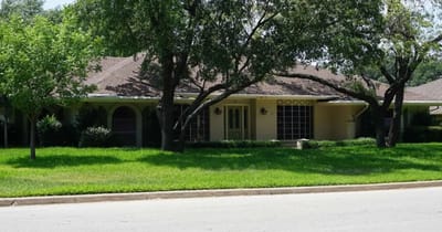 Exterior view of Sparks Assisted Living facility