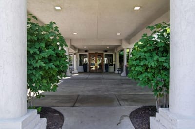 Front entrance of Solista Orem by Cogir