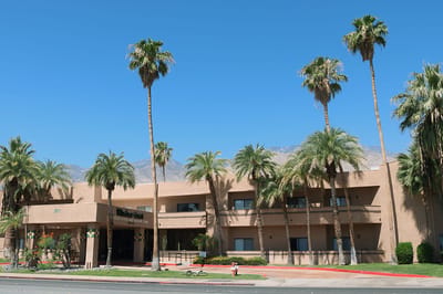 Exterior view of Windsor Court Assisted Living facility