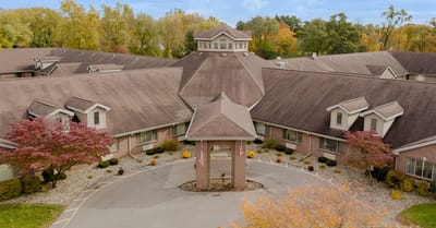 Exterior view of Brentwood at Elkhart with autumn landscaping