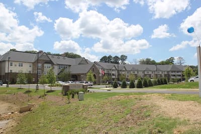 Exterior view of the Cahaba Ridge Retirement Community building