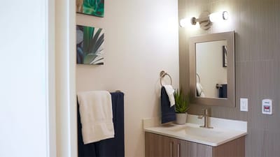 Bright and modern bathroom with decorative elements