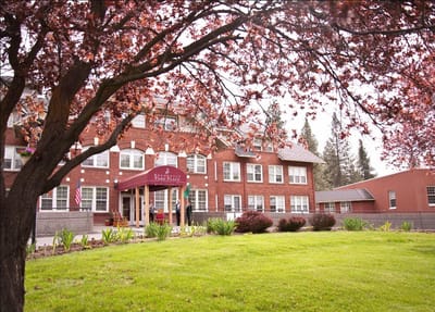 Exterior view of Brookdale Park Place with landscaping