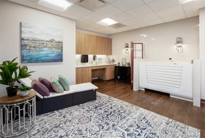 Interior amenity space with decorative elements