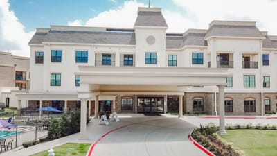 Front entrance of Discovery Village At Castle Hills