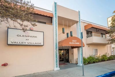 Exterior view of Glen Park at Valley Village