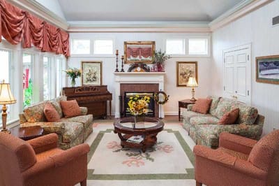 Cozy common area with comfortable seating and decor