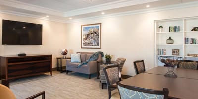 Common area with seating and decor