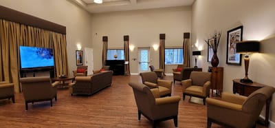 Common area with seating and entertainment options