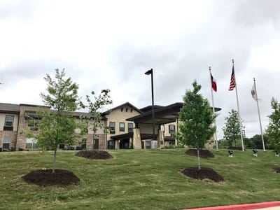 Exterior view of the Isle at Watercrest nursing home