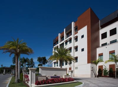 Exterior view of Moorings Park at Grey Oaks facility