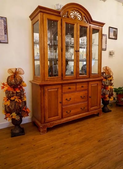 Interior cabinet with decorative accents