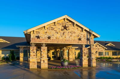 Exterior view of Saddlebrook Oxford Memory Care facility