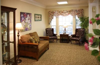 Cozy common area with seating and decorative elements