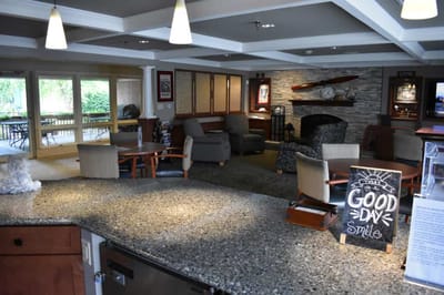 Interior view of the common area with comfortable seating