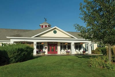 Exterior view of Woodlands Senior Living of Hallowell