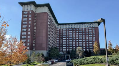 Exterior view of The Kenwood by Senior Star building