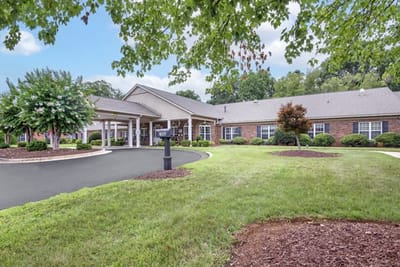 Exterior view of Brookdale Peachtree facility entrance
