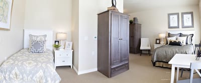 Well-furnished private resident room with two beds