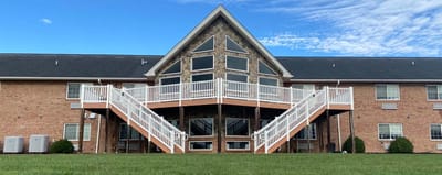 Exterior view of Shenandoah Senior Living facility