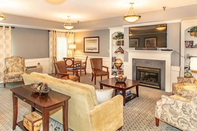 Bright and inviting common area with comfortable seating