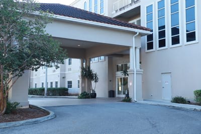Entrance of Lenox on the Lake with covered walkway