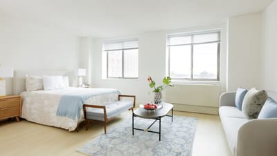 A cozy private room with modern furnishings