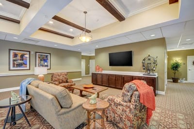 Comfortable common area with seating and decorations
