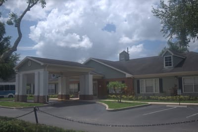Building exterior of Brookdale Conway with landscaping