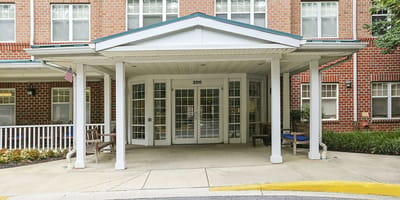 Front entrance of Weinberg Woods facility