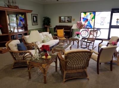 Cozy common area with comfortable seating