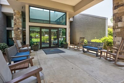 Entrance area of TerraBella Summit with seating