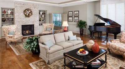 Cozy common area with seating and piano