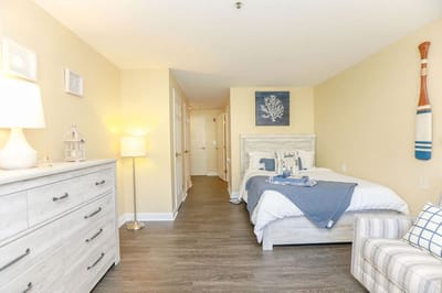 Cozy private resident room with light decor