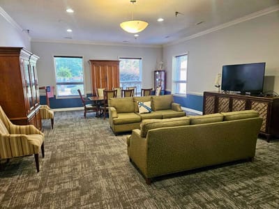 Cozy common area with seating and dining table