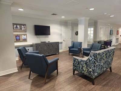 Common area with seating in a senior living facility