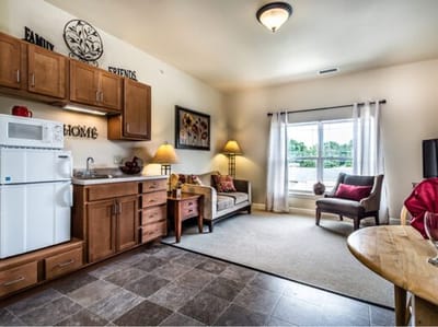 Bright, comfortable common area with modern furnishings
