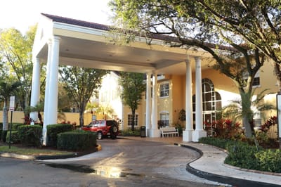 Exterior view of The Pointe at Plantation entrance