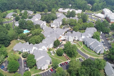 Aerial view of the Brookdale Chambrel Williamsburg campus