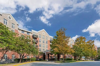 Exterior view of Brookdale Creve Coeur showing landscaping
