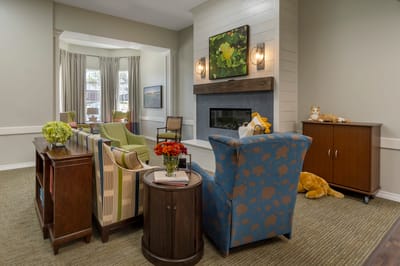 Bright common area with comfortable seating and décor
